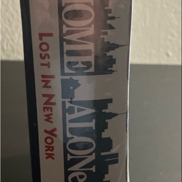 1992 TOPPS Home Alone 2 Trading Cards Factory Sealed Unopened Box Of 36 Packs - Picture 3 of 6